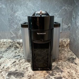 Nespresso Vertuo coffee/espresso maker
